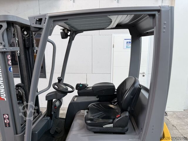 Elektrische vorkheftruck 3 wielen Jungheinrich EFG 216 k / 2127 Std.
