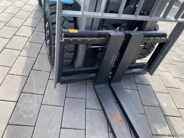 Carrelli elevatori a GPL Heli CPYD30 Vorführgerät Vollkabine