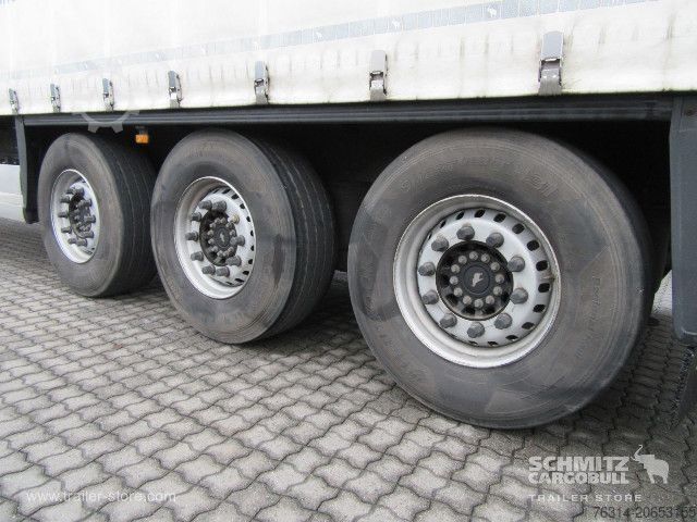 Open semitrailer with tarp Schmitz Cargobull Curtainsider Standard Getränke
