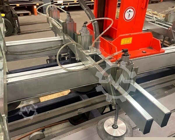Automatisering voor lasersnijmachine Bystronic Byloader 4020