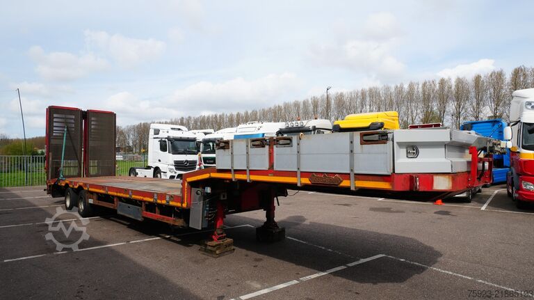 Semi-Tieflader Nooteboom MCO-48-03V Damaged semi low loader extendable 3...