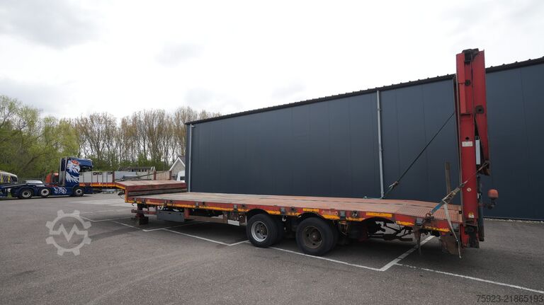 Semi-Tieflader Nooteboom MCO-48-03V Damaged semi low loader extendable 3...