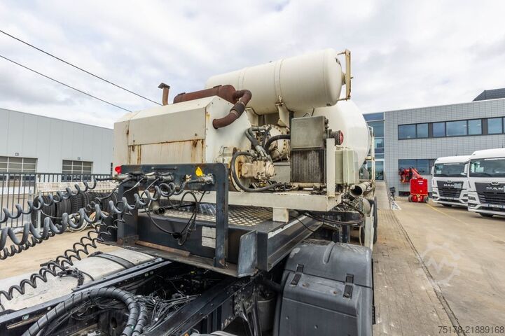 Blender RENDERS BETON MIXER 12M3 + MOTOR (MALAXEUR/MISCHER)