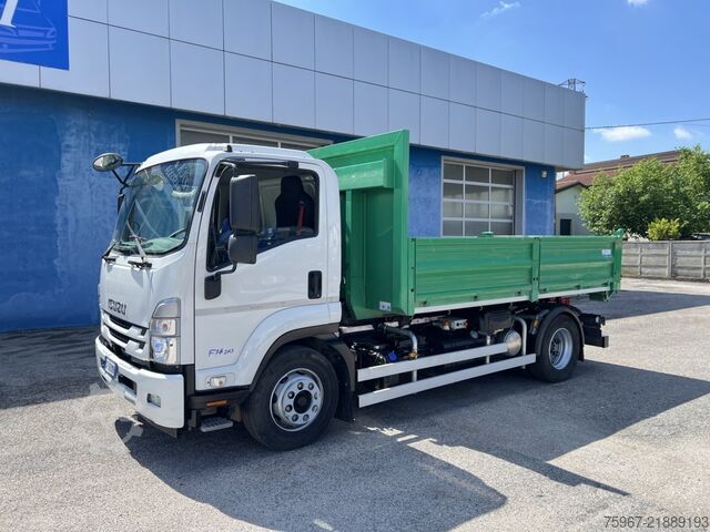 Kampós konténerszállító teherautó Isuzu F14 240