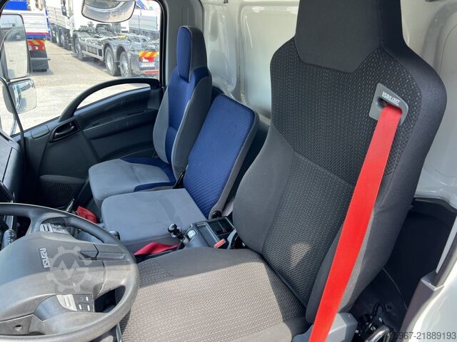 Kampós konténerszállító teherautó Isuzu F14 240