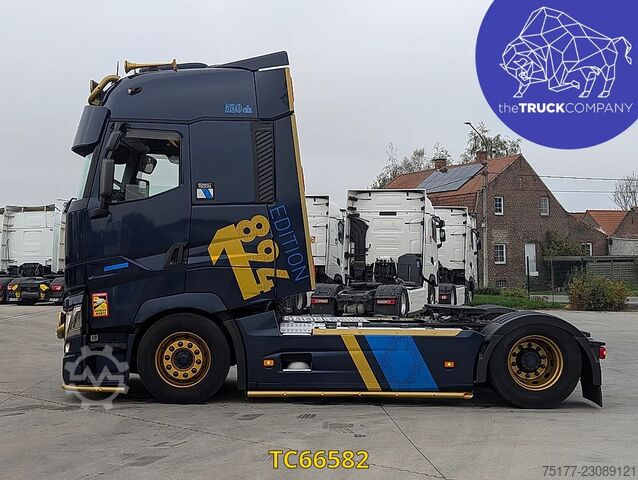  Renault T 520