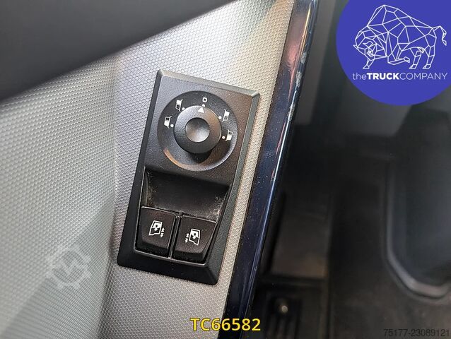  Renault T 520