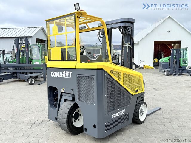 Carrello elevatore a 4 direzioni Combilift CB4000 TRIPLEX 5200 FREE-LIFT POSITIONER