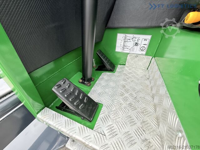 čtyřcestný vysokozdvižný vozík Combilift C3000 DIESEL DUPLEX 4000MM CABIN
