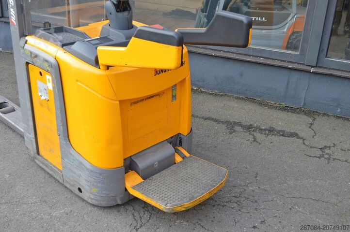 Στοίβαξη παλετών Jungheinrich ERC 212