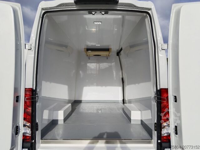 Refrigerator body van Iveco Daily 35
