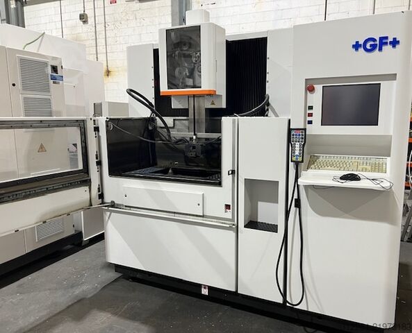 Máquina de erosión por hilo AGIE CHARMILLES CUT 300 SP