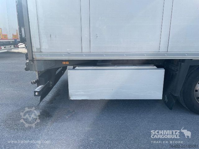 Rashladna poluprikolica Schmitz Cargobull Semitrailer Reefer Multitemp Plataforma
