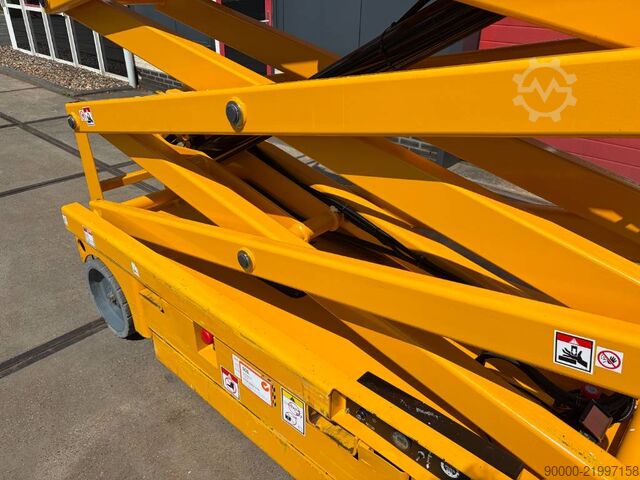 Scissor lift Haulotte Compact 10 N 10m schaarhoogwerker