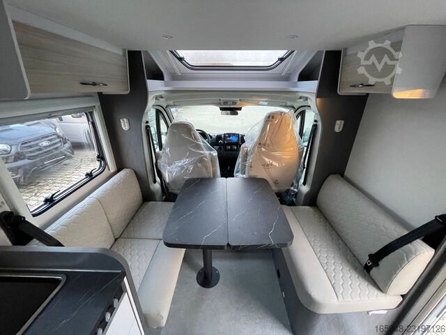 Halvintegrerad husbil ETRUSCO 7.4 SBC T-MODELL BASE | Automatik,Hubbett