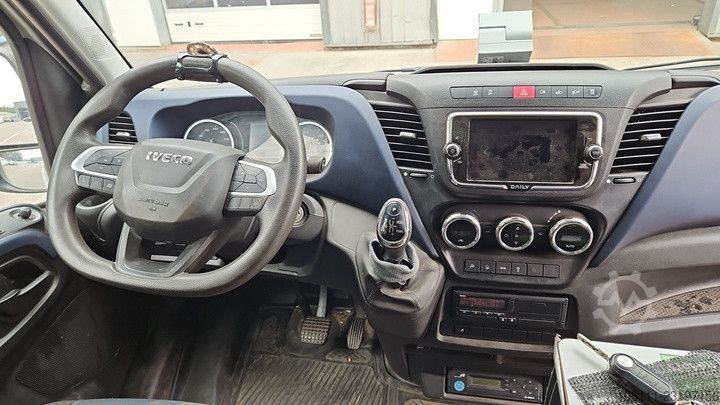 Fourgon surélevé IVECO Daily Kasten HKa 70 C V Radstand 4100