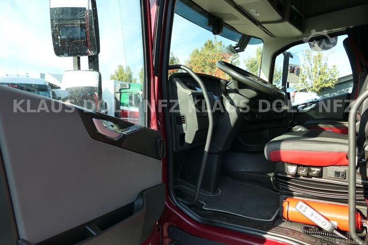 Cap tractor voluminos VOLVO FH 460 Globetrotter 2-Tanks Euro 6