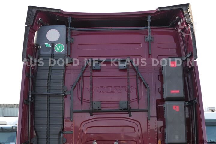 Cap tractor voluminos VOLVO FH 460 Globetrotter 2-Tanks Euro 6