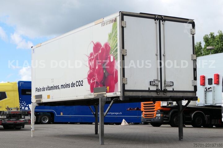 Remorcă cu șasiu interschimbabil SCHWARZMÜLLER WKO BDF Wechselbrücke Kühlkoffer Carrier