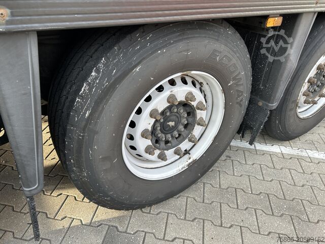 βαλίτσα Schmitz Cargobull SCB S3B / Box Trailer / 2x Liftas / APK TUV 09-26