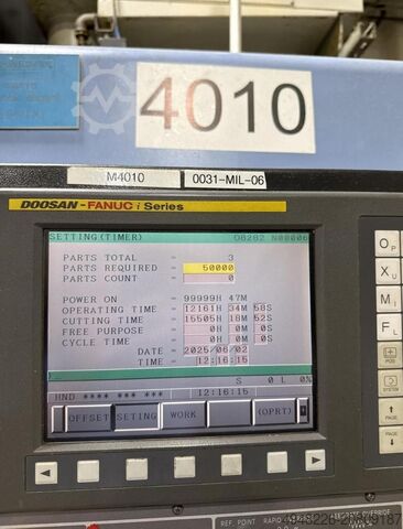 4 tengelyes függőleges megmunkáló központ Doosan MV3016L