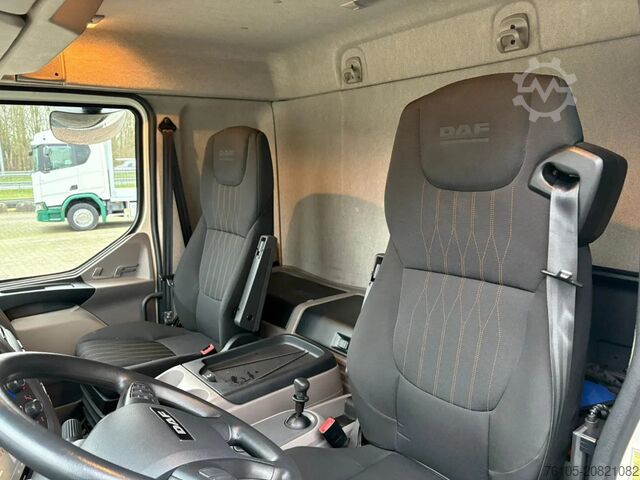 Resväska DAF LF 230 Bakwagen + Klep Dhollandia 1.000 kg