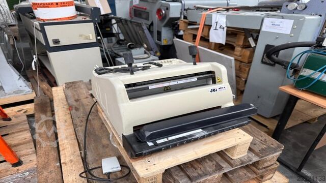 Razni JBI PunchBind 3300