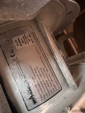 Paint spraying unit Wagner Leopard 35 - 70