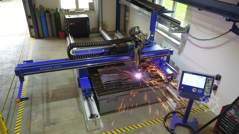 Máquina de corte por plasma ZINSER 2426