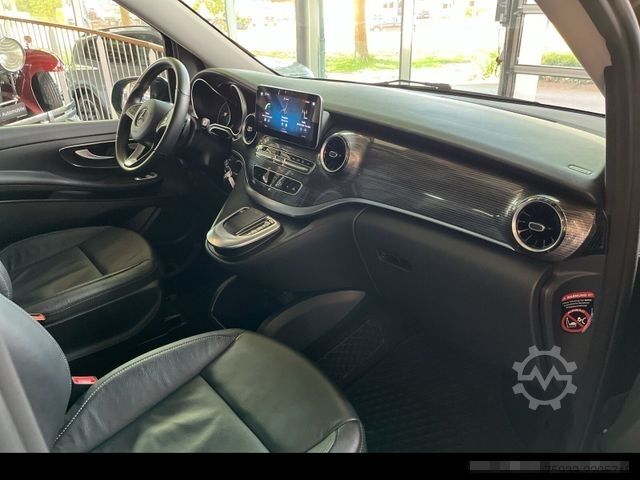 Minibús MERCEDES-BENZ V 300 d Avantgarde lang DISTRONIC+360°+AHK+LED