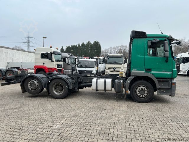 LKW-Fahrgestell MERCEDES-BENZ 2541 Actros Chassis 6x2