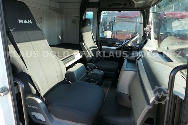 Flaklastbil med kapell MAN TGX 18.400 Retarder Komplettzug mit Anhänger