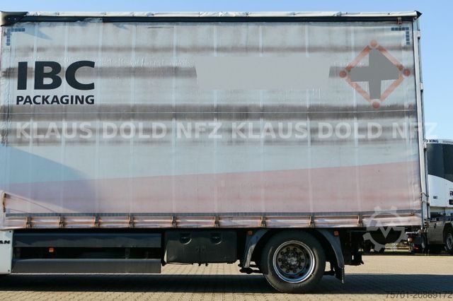 Flatbed truck with tarp MAN TGX 18.400 Pritsche Plane Retarder 2-Tanks