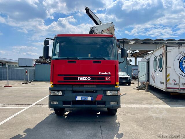 Camión grúa IVECO EUROTECH 240E 42