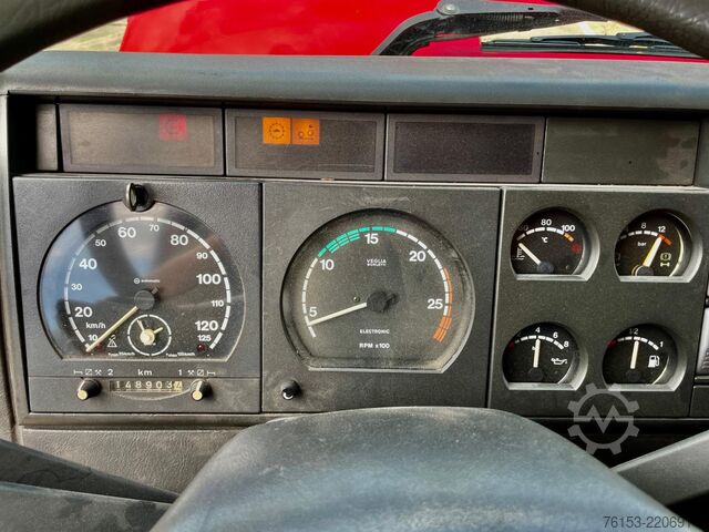 Camión grúa IVECO EUROTECH 240E 42