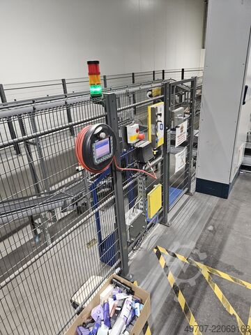 Sistem automat de alimentare cu cadru A KNAPP SDA 2000 auto picker system