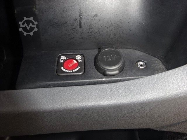 Duba panelată PEUGEOT Expert Kasten 95PS L2H1 Klima Audio