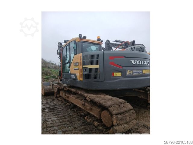Koparka kołowa Volvo ECR235EL