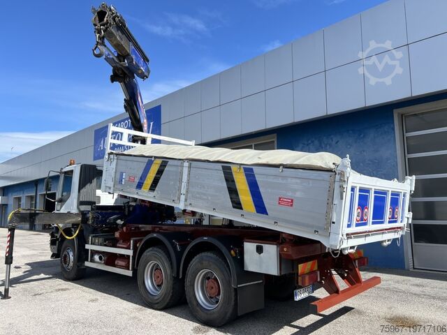 Wywrotka trójstronna z dźwigiem Iveco Trakker 350