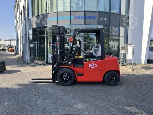 Elektro 4 Rad-Stapler EP EFL302X4