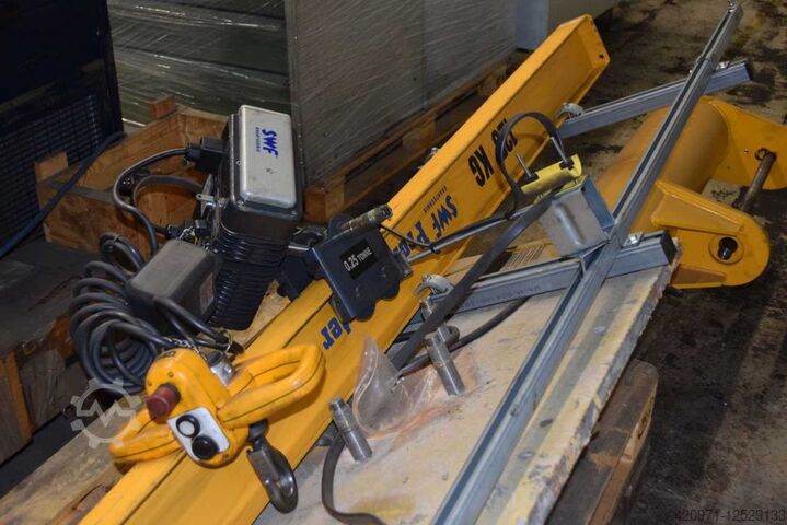 Gru girevole a colonna Vetter 800 kg