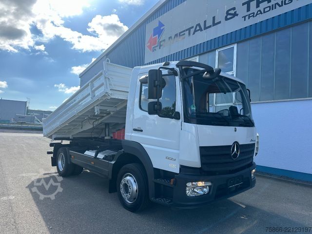 Driezijdige kipper MERCEDES-BENZ 1223 K Atego 3 Kipper Meiller 3 Seiten 2xAHK