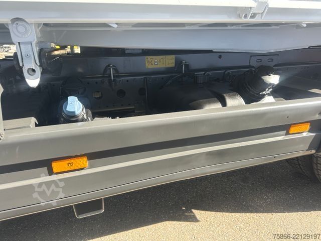 Driezijdige kipper MERCEDES-BENZ 1223 K Atego 3 Kipper Meiller 3 Seiten 2xAHK