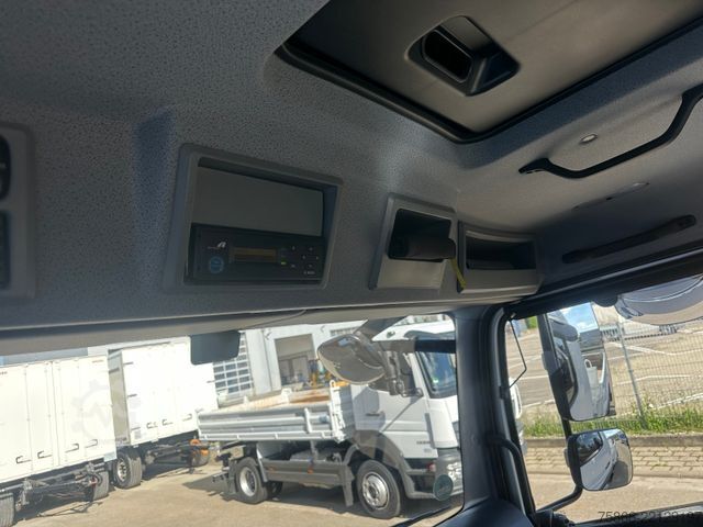 Driezijdige kipper MERCEDES-BENZ 1223 K Atego 3 Kipper Meiller 3 Seiten 2xAHK
