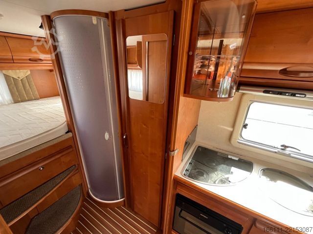 Camper integrado RAPIDO MB 996 HB - Automatik - Fest/Hubbett - Klima -
