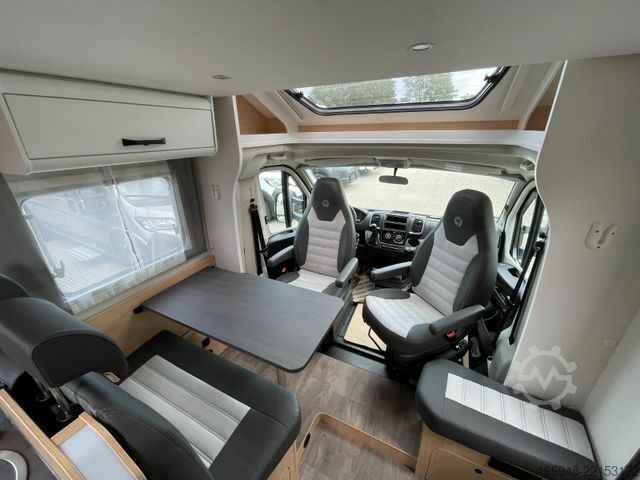 Halvintegreret autocamper SUNLIGHT T 67 S Adventure Edition | Automatik, Hubbett