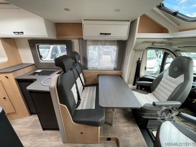 Halvintegreret autocamper SUNLIGHT T 67 S Adventure Edition | Automatik, Hubbett