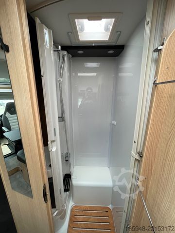 Halvintegreret autocamper SUNLIGHT T 67 S Adventure Edition | Automatik, Hubbett