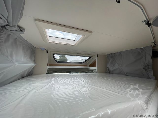 Halvintegreret autocamper SUNLIGHT T 67 S Adventure Edition | Automatik, Hubbett