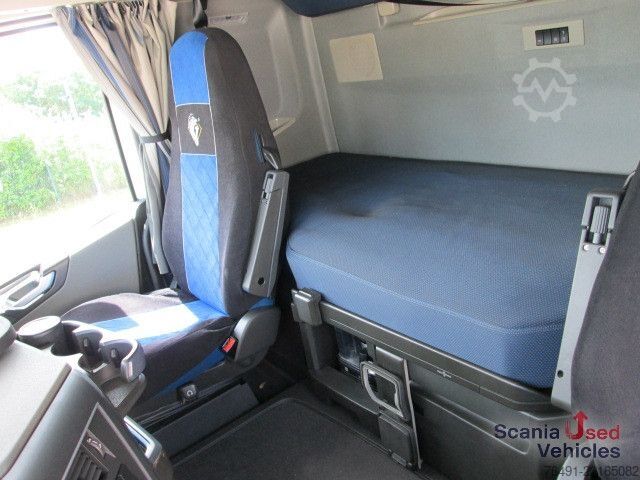 Standard dragbil Volvo FH 500 Globetrotter XL / Navigation / ALCOA